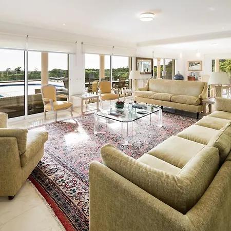 Quinta Do Lago Bellevue With Pool By Homing